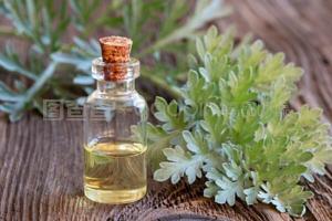 China DDC High Phenol Essential Oils For Animal Feed HACCP ISO Certified factory