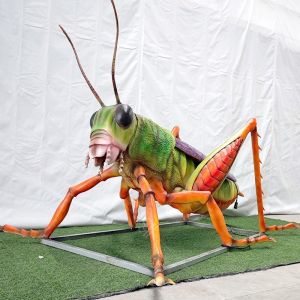 Animated Animatronic Mantis Insect for Amusement Park Simulate