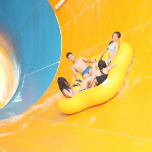 China Thrilling Commercial Fiberglass Water Slides Maximum Speed Of 12m / S factory