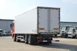 Sinotruk ZZ5326 Refrigerated Truck Displacement 13020ml White Three-Door Freight