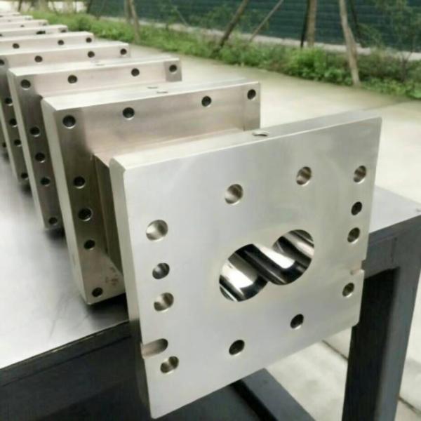 ABS Plastic Extruder Machine Parts , Extruder Barrel Material Excellent