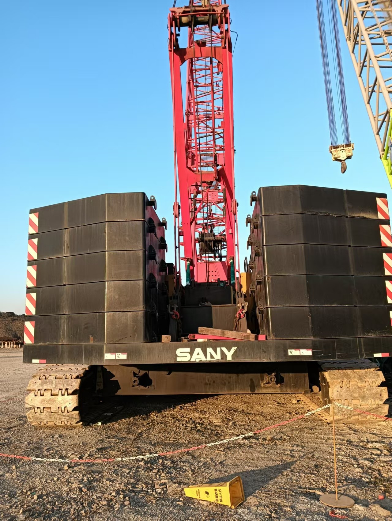 Second Hand 200 Ton Crawler Crane With Low Energy Requirements