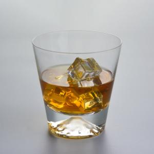 China Heavy Base Transparent Handmade Whiskey Glass For Party factory