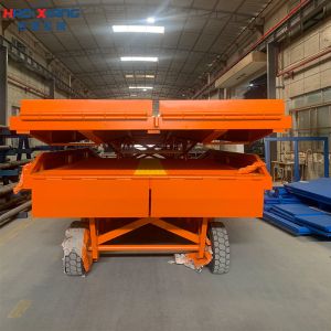 Pneumatic Tire 12T Folding Ramp For Efficient Loading At Distribution Centers