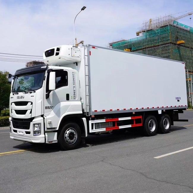 Customized ISUZU 6x4 6.8M Refrigerator Trucks Freeze Van Refrigerator Truck Wagon for Sales