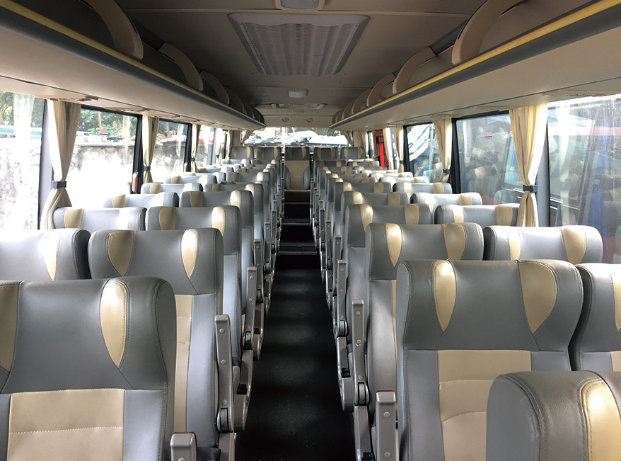 Diesel Engine Kinglong Used Passenger Bus Second Hand City Coach 197kw 55 Seats