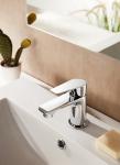 Deck Mounted Brass Wash Basin Faucet Single Lever Scratches Resistance