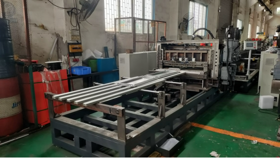 Bilateral Roller Supermarket Storage Rack Panel Roll Forming Machine