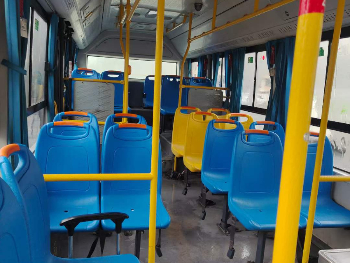 53 Seats City Used Passenger Bus Second Hand Yutong ISUZU 6WF1D