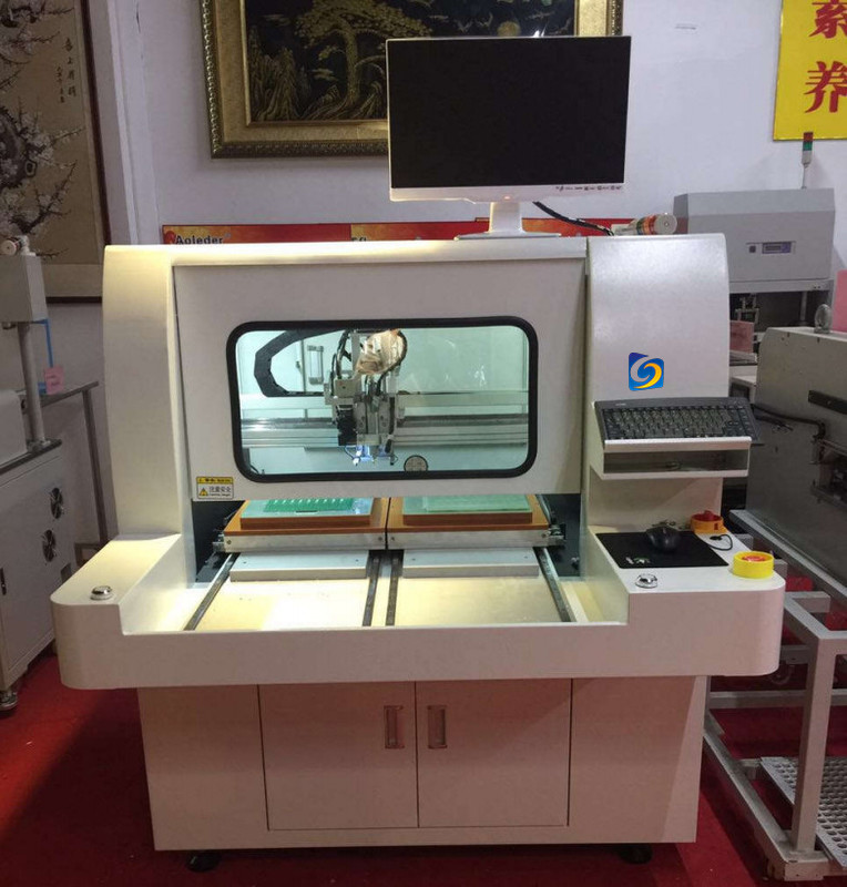 China Dual Station 60000rpm V Cut PCB Depaneling Router factory