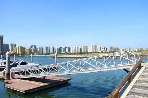 China Aluminum Alloy 6061 T6 Floating Dock Platform Long Lasting Aluminum Dock Gangway factory