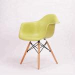 Custom Kids Plastic Chairs , Coloured Armchair Style Dining Chairs