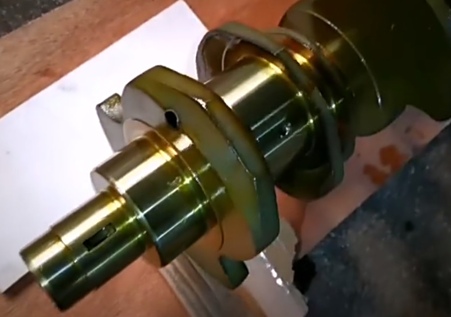 Forged Steel Diesel Engine Crankshaft High Class Level For Diesel Engine 3306