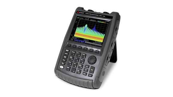 N9951B FieldFox Handheld Microwave Analyzer, 44 GHz for Customizable Microwave Measurements