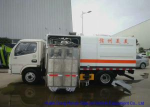 China Truck Mounted Road Guardrail Sweeper For Road Fence Cleaning With Brushes 1000L Water factory