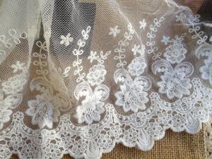 China White Embroidery Flower Cotton Nylon Mesh Lace Fabric 6.29'' Width For Garment factory