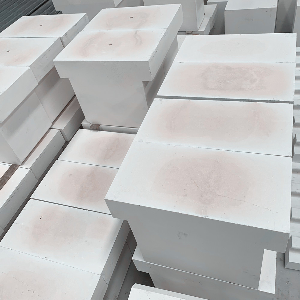 Zircon Corundum Brick for Glass Melting Furnace 40-52% Al2O3 Content in High Demand