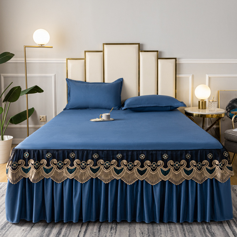 Upgrade Your Bedding Game with this Queen Size Bedding Set 3 kg Fabric 100% Polyester