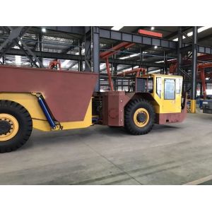 China Automatic 30T Underground Mining Dump Truck Haulage Machine Yellow Color Low Profile factory