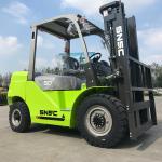 5 Ton Forklift with Lifting Height 3-7m and Adjustable Cab Location