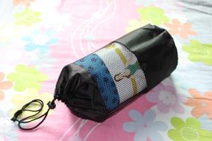China blue anti slip yoga mat towel factory