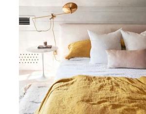 China Pure Washed Linen Sheets Set European Flax Bedding Customizable and Can Be Customized factory