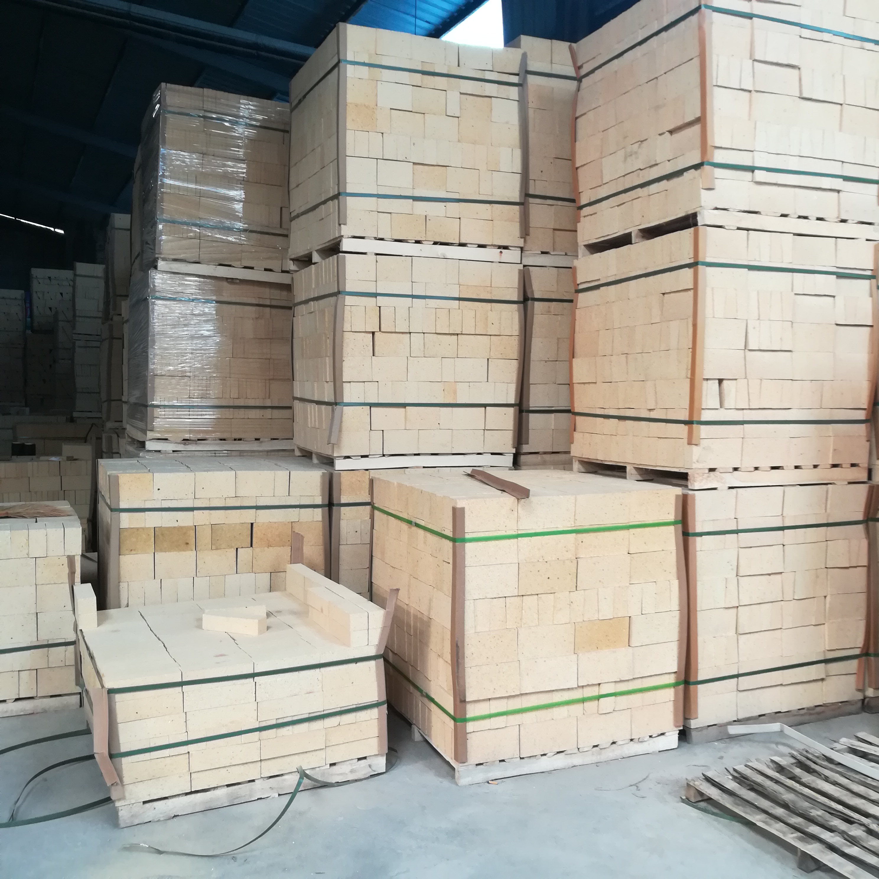SK36 SK37 SK38 High Alumina Brick for High Temperature Industry Furnace Bulk Density