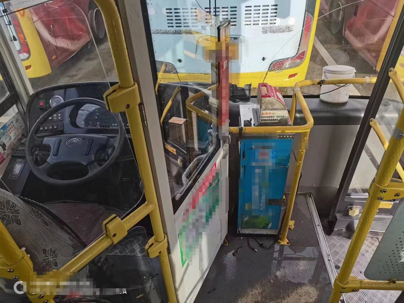 2014 Year 26/82 Seats Used Yutong City Bus Zk6105 For Public Transportation With Diesel Engine