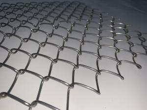 China 25 X 25mm 16 Gauge Diamond Chain Link Fencing Galvanized 1m Height 25m Roll factory