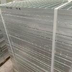 Galvanized Serrated Steel Bar Grating With 30mm Bearing Bar