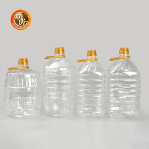 China Clear Plastic Condiment Bottles Food Grade Seasonings Packaging 1800ml Capacity factory