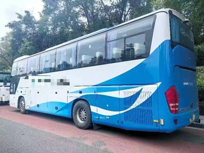 Affordable 6118 Model 54-Seater Bus with Two Doors Airbag Chassis and 9726ML Displacement