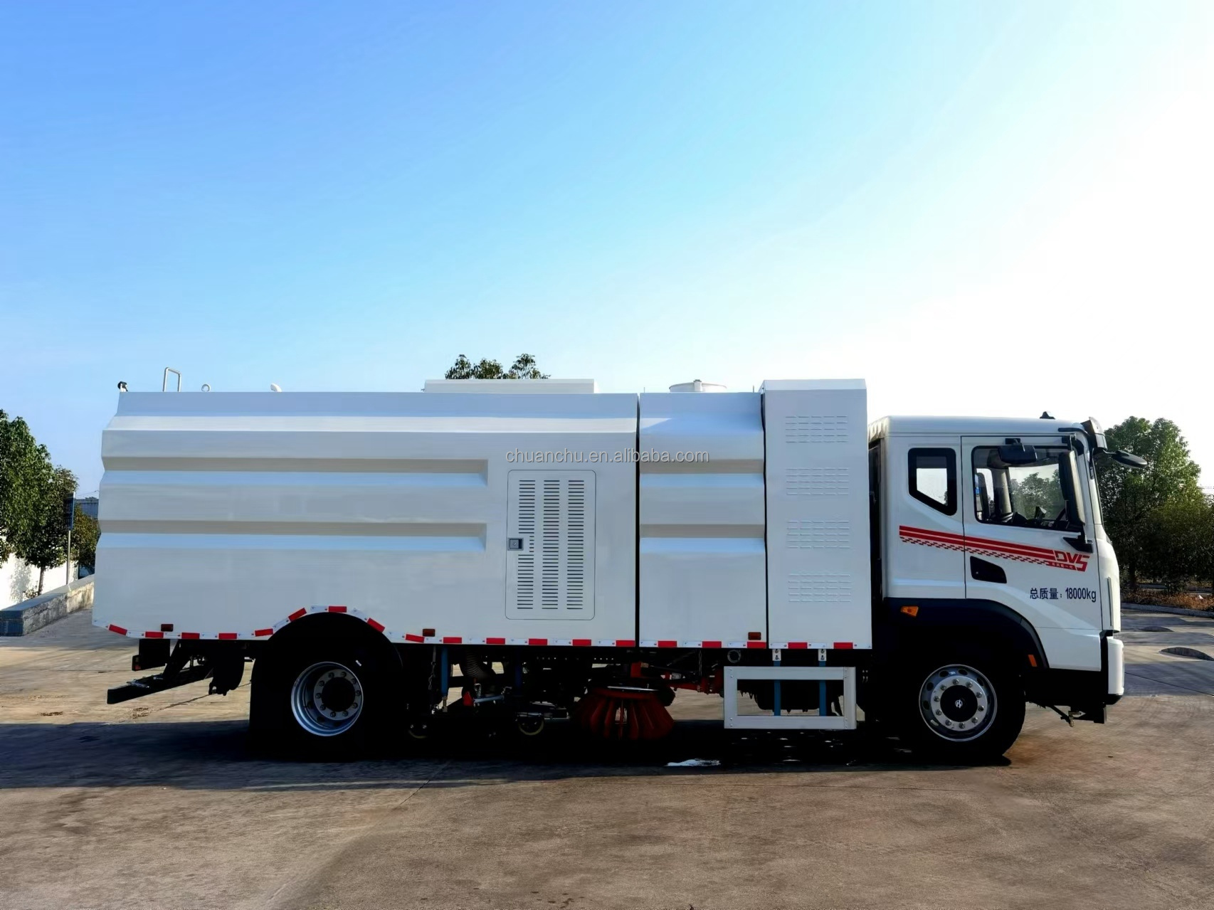 4x2 Dongfeng Road Sweeper Truck 16 Tons High Pressure Jet Water Tank Road Cleaning Vehicle