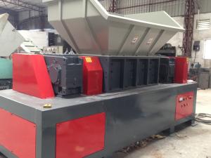 China Dongguan professional waste recycling machines manufacturer double shaft shredder waste tire shredder recycling line factory