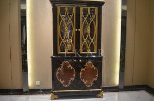 China Living Room Antique Wood Furniture Glass Cabinet 2 Doors Golden Color TP-025B factory