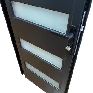 China Customized Aluminium Hinged Doors with Casmenet Opening and Double Tempered Glass factory