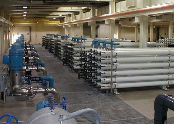 Dirfrent Capicity Reverse Osmosis Water Treatment Equipments For Drink And