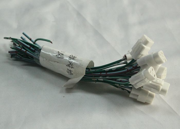 Kobelco Excavator Spare Parts Motor 3 Lines Plug Construction For Excavator Machinery