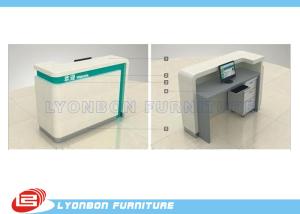 China Painted MDF Commercial Wood Reception Desk Customized For Retail Store factory