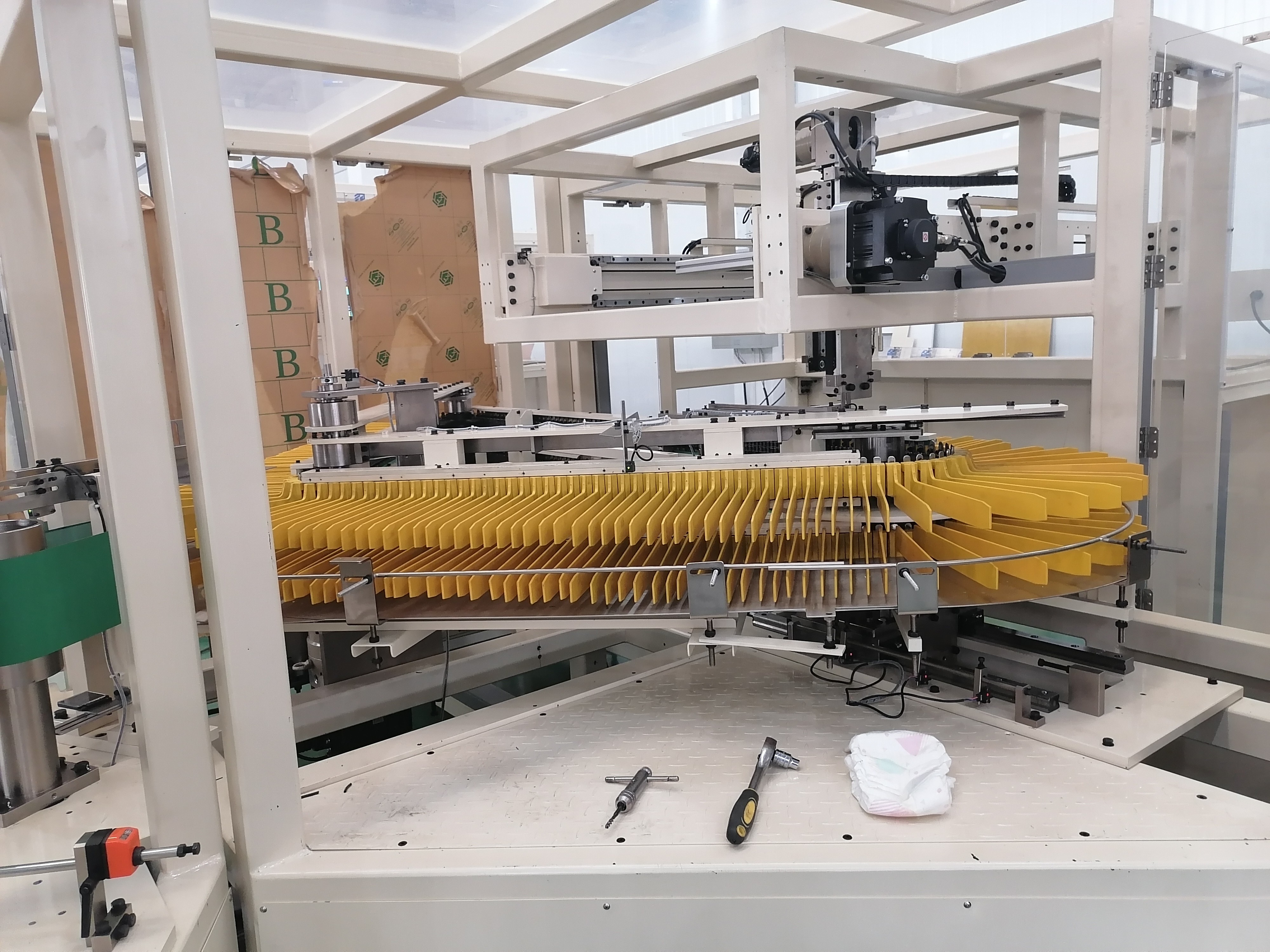 Lady Menstrual Pad Stacker, Good Assistance For Bagger Machine