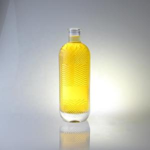China Transparent 750ml Capacity Extra Flint Engraving Glass Bottle With Cork With 500ml Capacity factory