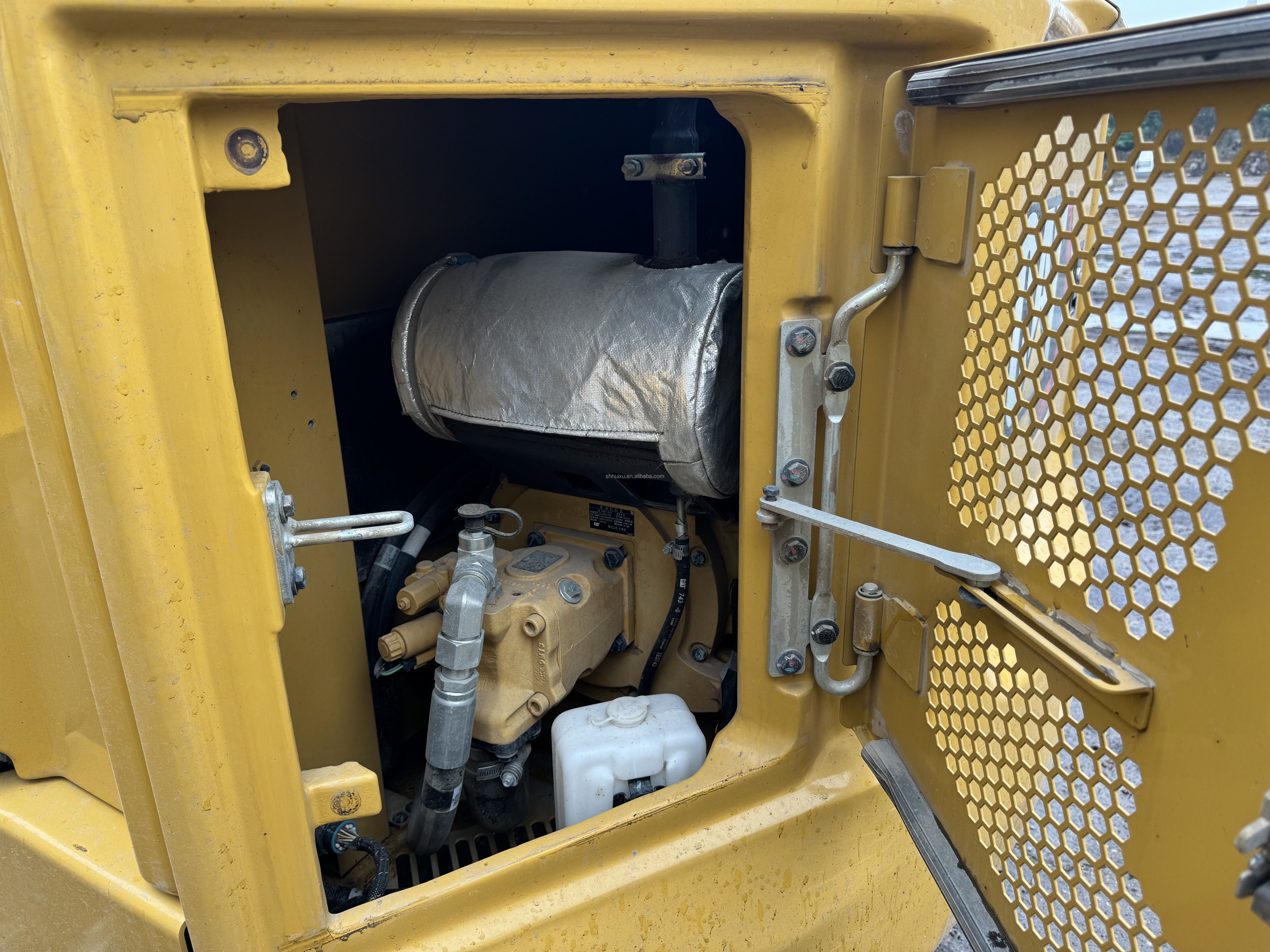 yellow color original paint used cat excavator cat306/secodn hand crawler excavator cat306 on sale