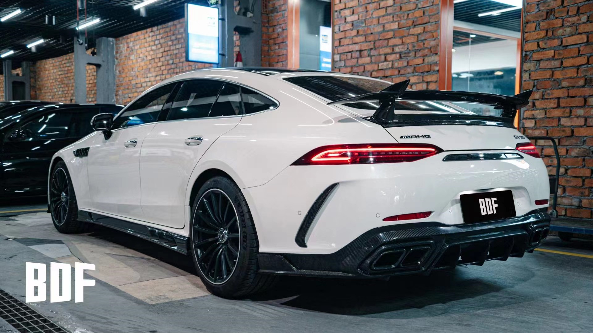 For Mercedes AMG GT50 53 63 Carbon Fiber Body Kit AMG GT50 53 63 Upgraded Top Style Carbon Fiber Front Lip Diffuser Spoiler