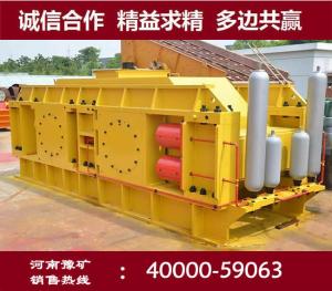 China Roller Crusher Sand Manufacturing Machine For Medium Hardness Materials factory