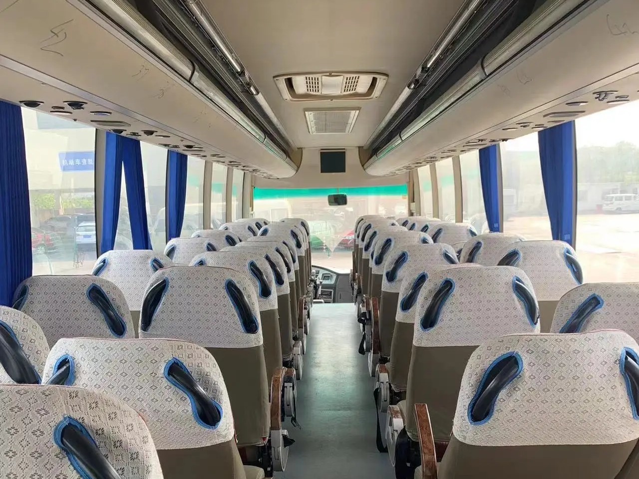 Coach Second Hand EURO III 55 Seats Sealing Window Six Cylinders Yuchai Engine Used Kinglong Bus XMQ6126
