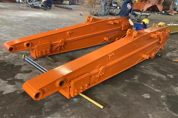 Q355B Painted Excavator Sliding Arm with 12M Length 0.5cbm Bucket Capacity