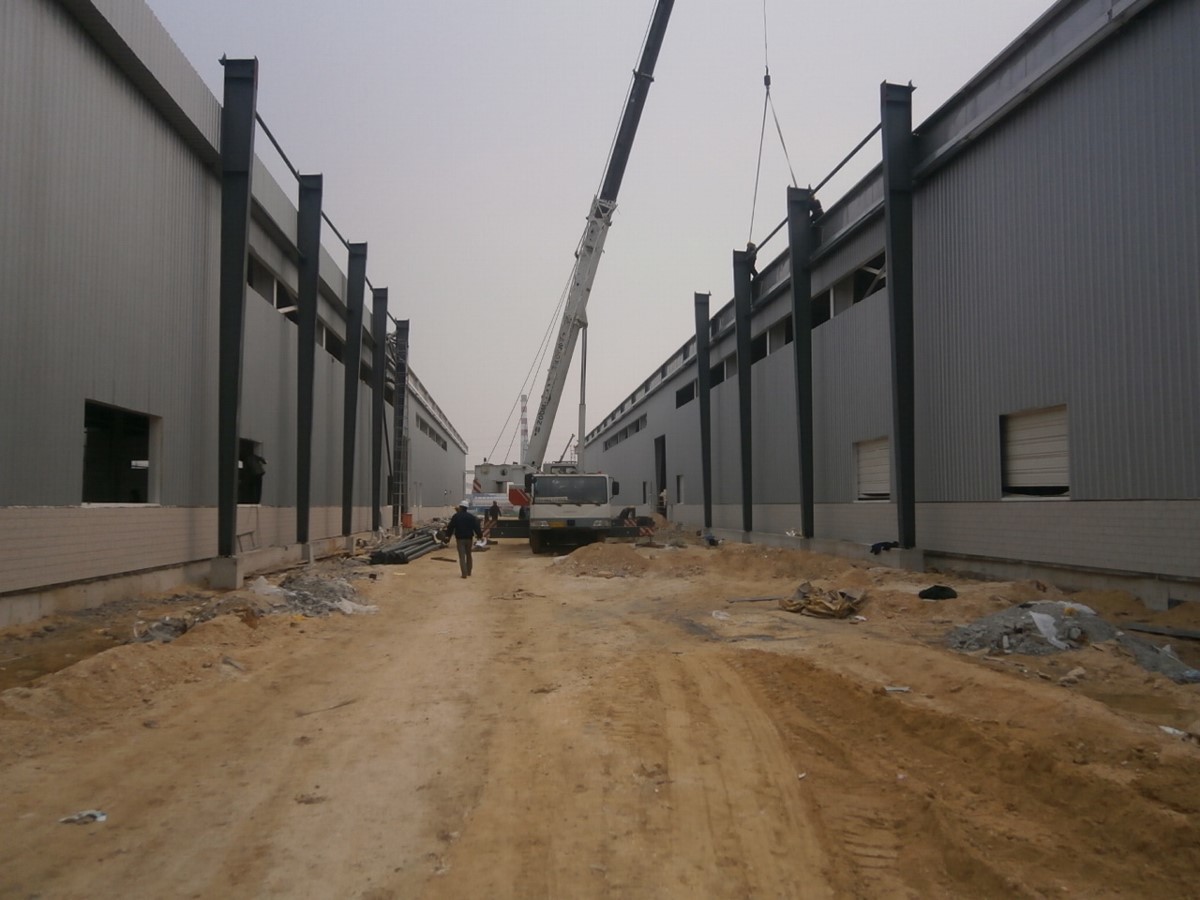 Eco-friendly Prefabricated Metal Building Paint Or Galvanizing Treatment For Sustainable Durable Construction