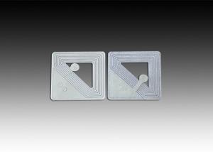 China 25*25mm Plastic EAS RF Label Small Security Alarm Tags Deactivatable / Non-deactivatable factory
