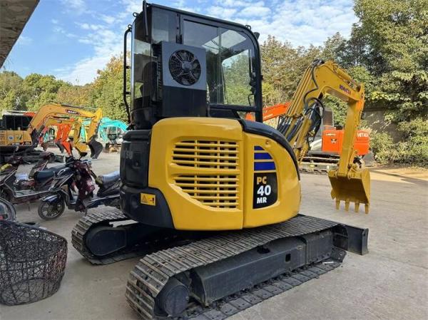 Second Hand Komatsu PC40MR Excavator Used 4 Ton Excavator 28.5KW Highly