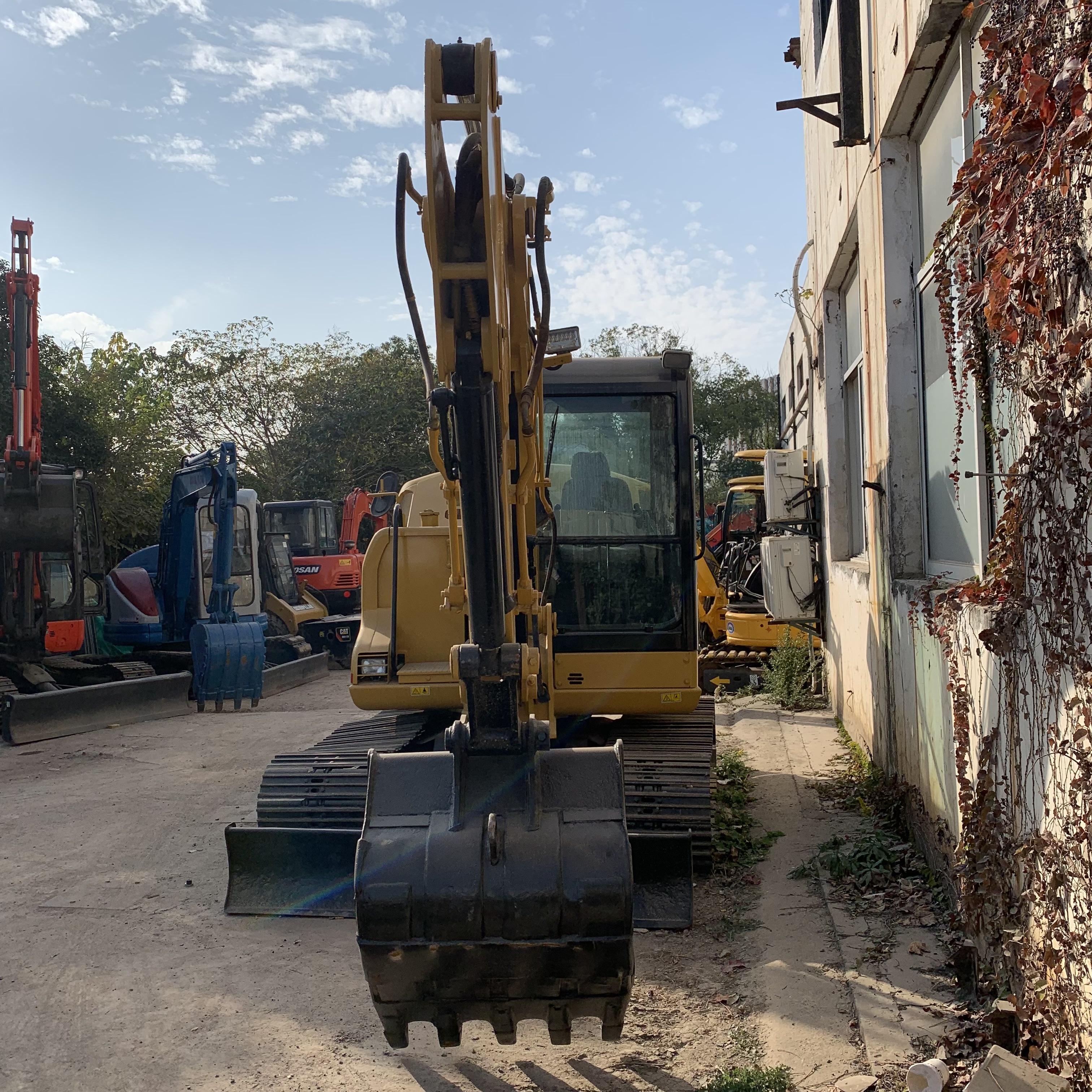 Used Cat 306 Excavator 6 Ton Mini Excavator with Low Working Hours and 41.5KW Power